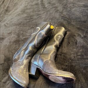 Vintage star, brand boots, genuine, stingray, leather w stingray  leather hearts